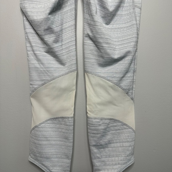 Athleta Sz ST Chat To Town High Rise Capri Legging Gray Jacquard Mesh Panels - Picture 7 of 9
